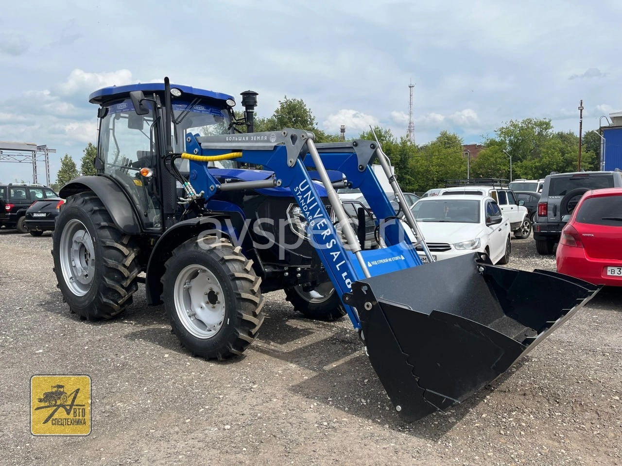 Трактор Lovol TH-804 (Generation III) с фронтальным погрузчиком