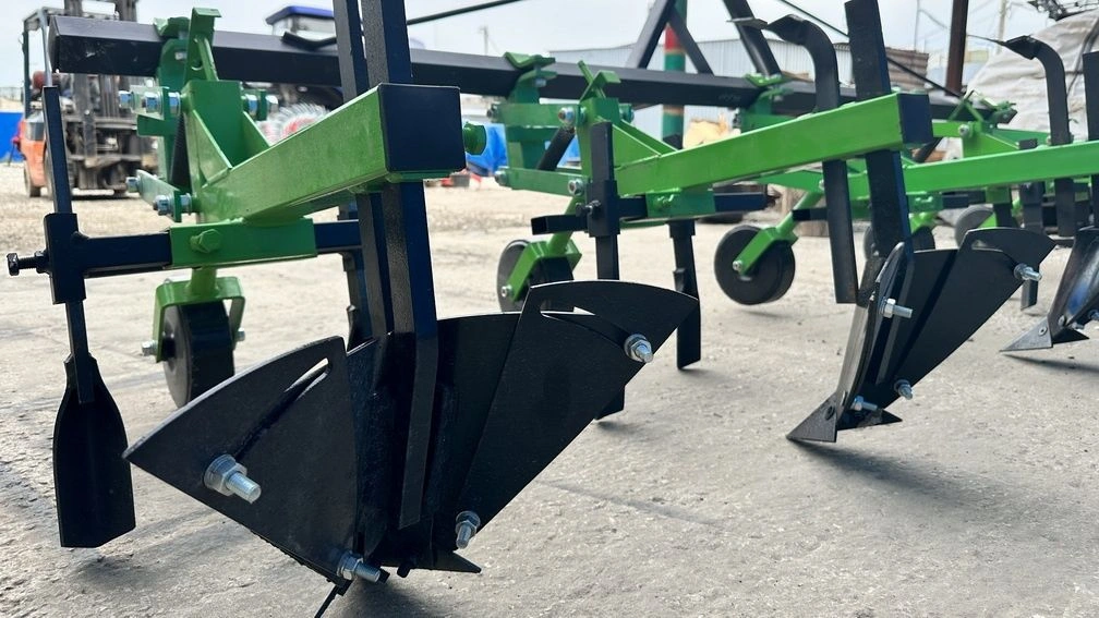 Регулировка культиватора на площадке Регулировка культиватора на площадке