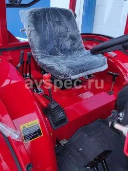 Трактор Dongfeng DF-404C G2 с кабиной