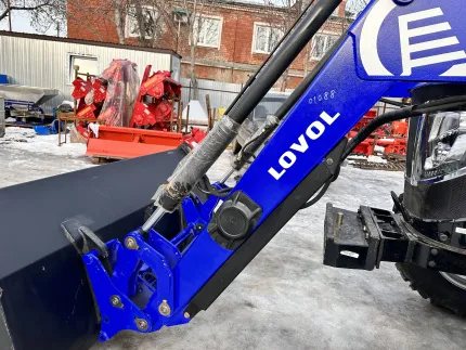 Фронтальный погрузчик TURS-1000 для Lovol TH-804