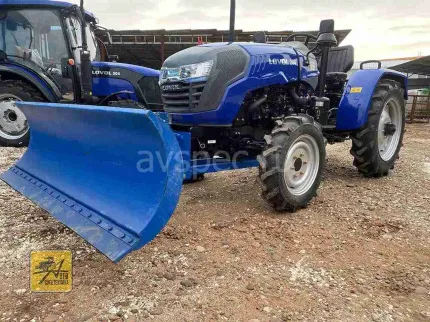 Трактор Lovol TE 244 HT с отвалом