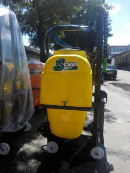 Опрыскиватель навесной COBRA 1000 (BADILLI)